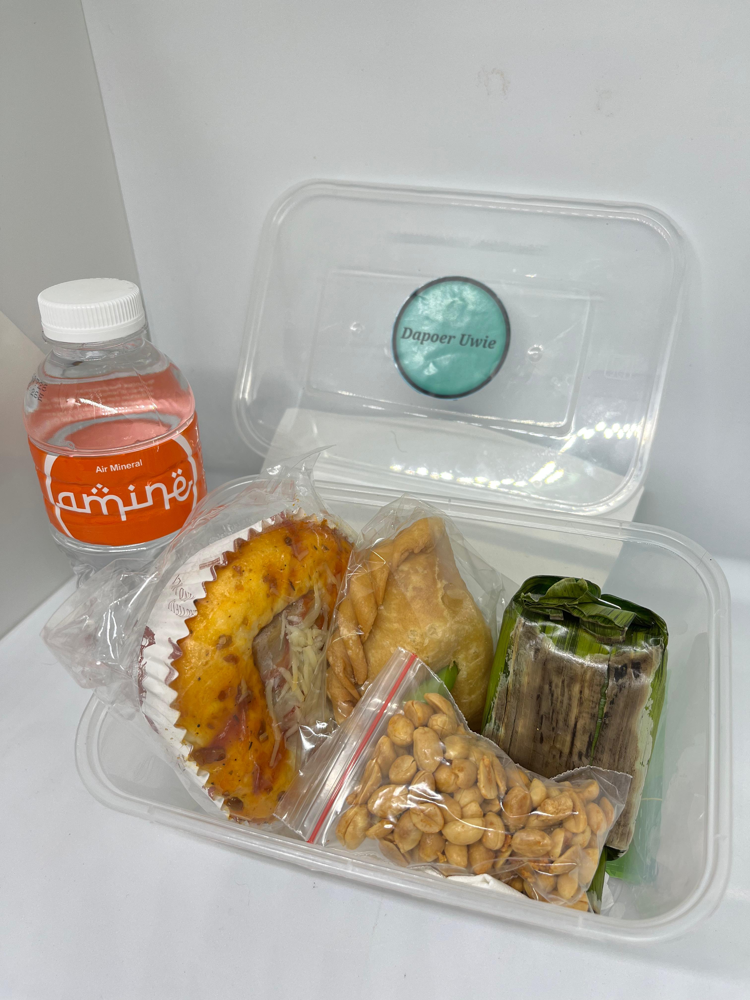 Snack Box Dapoer Uwie