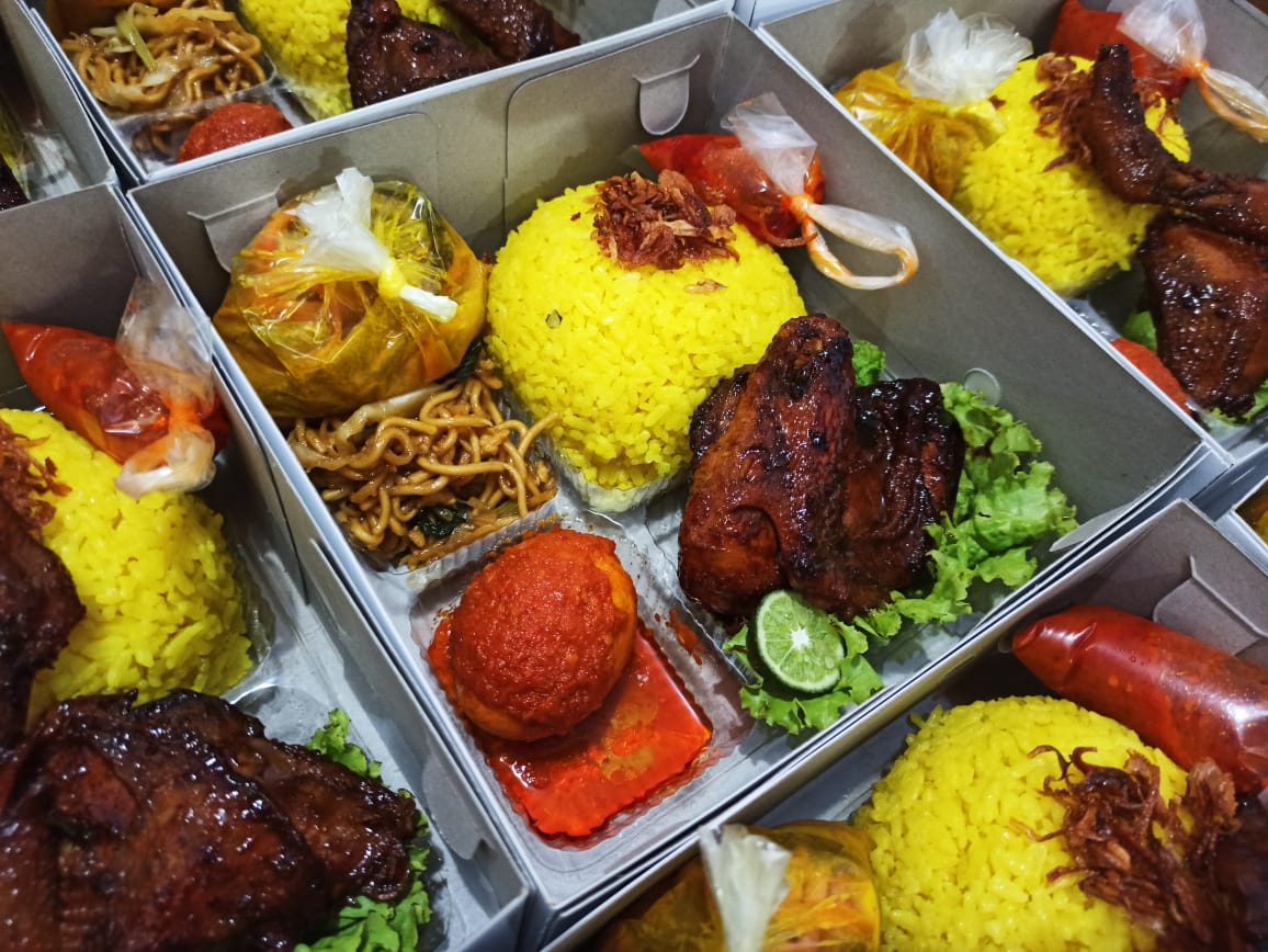 PAKET NASI KUNING HIN KITCHEN