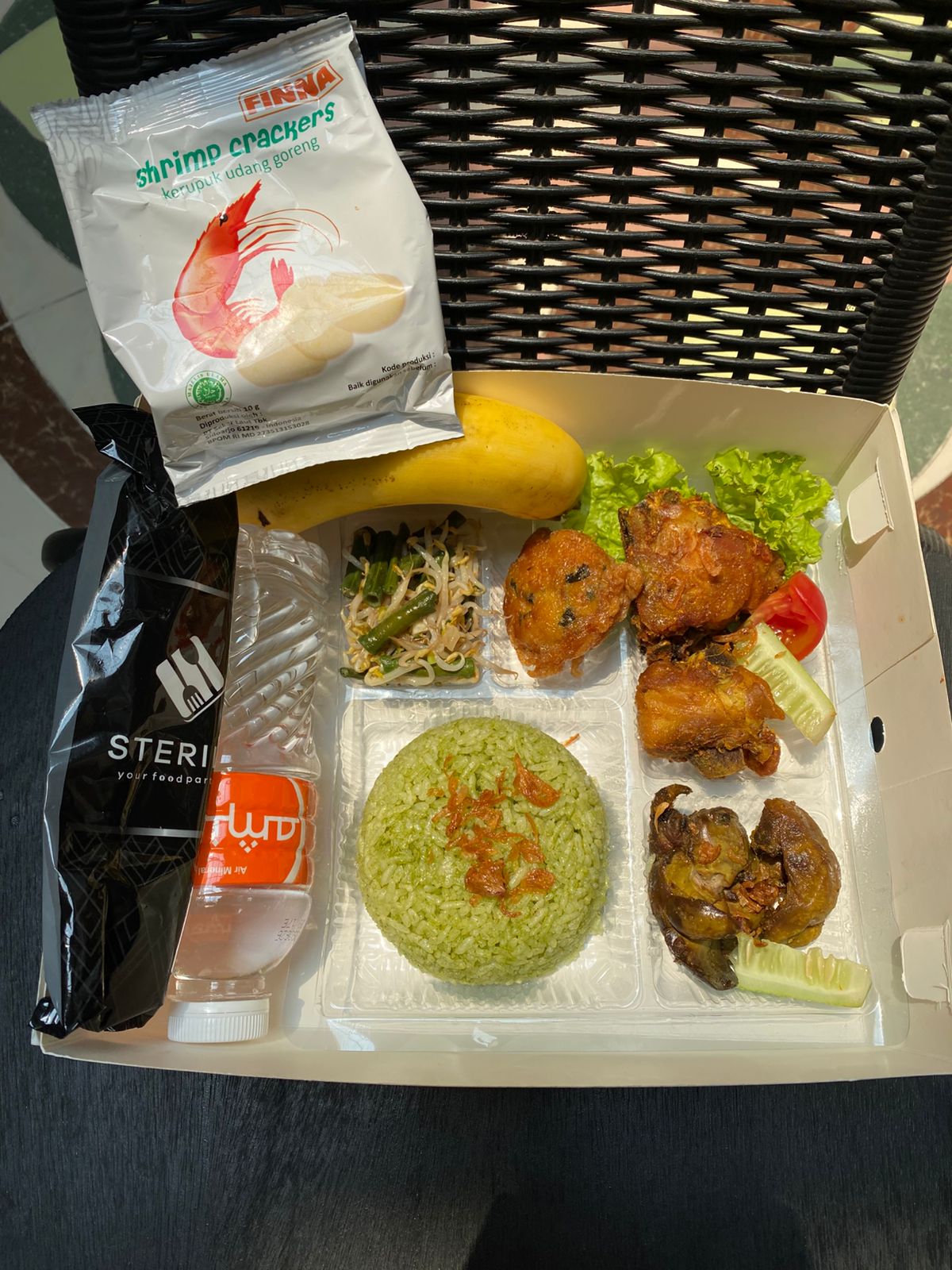 Nasi Box 3 - Ayam Goreng