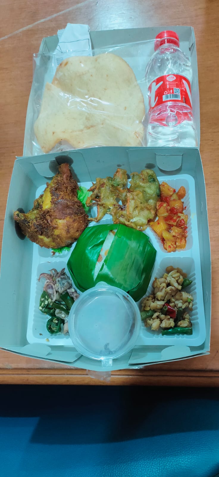 Paket nasi box dapur eka