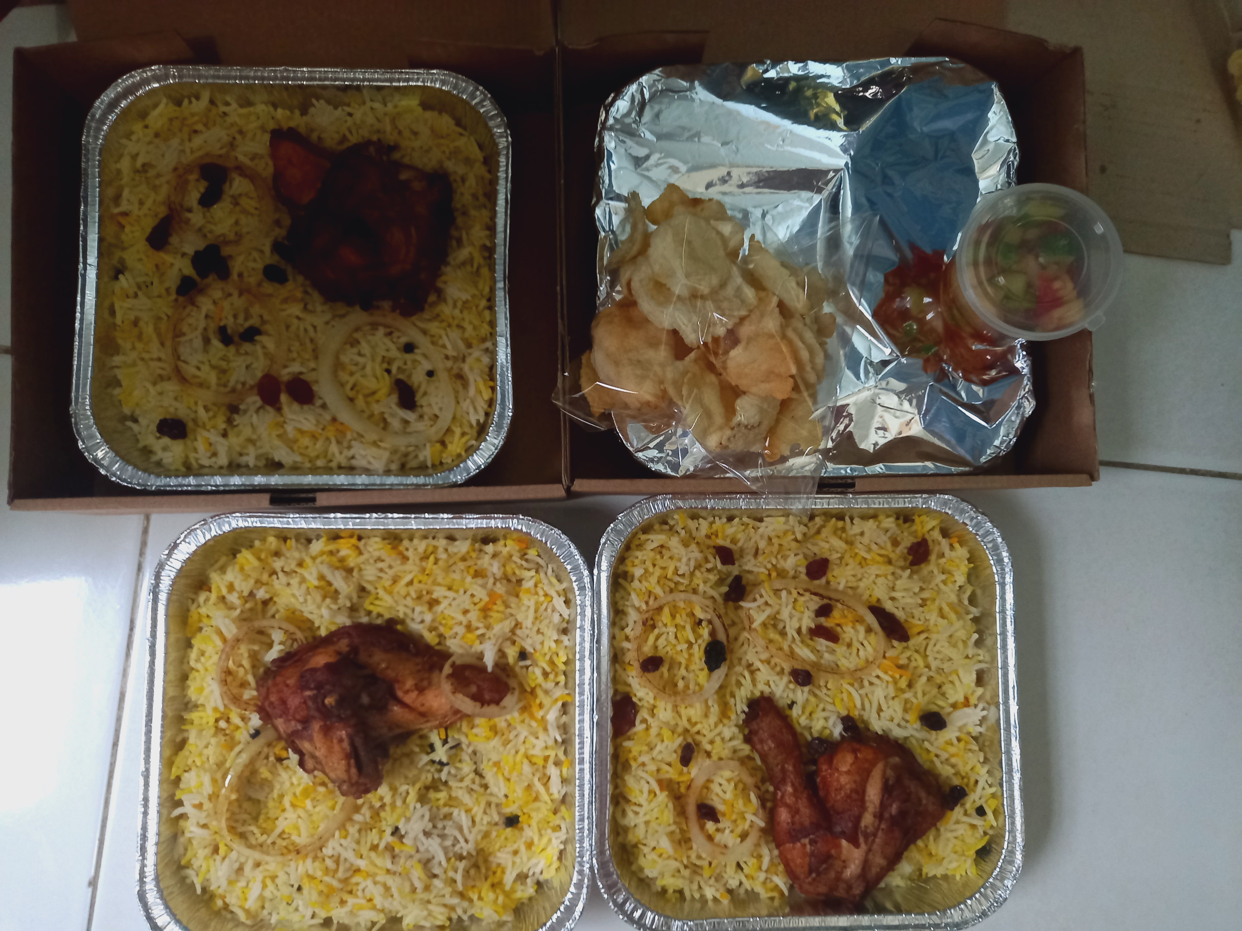 Nasi kebuli ayam/kambing