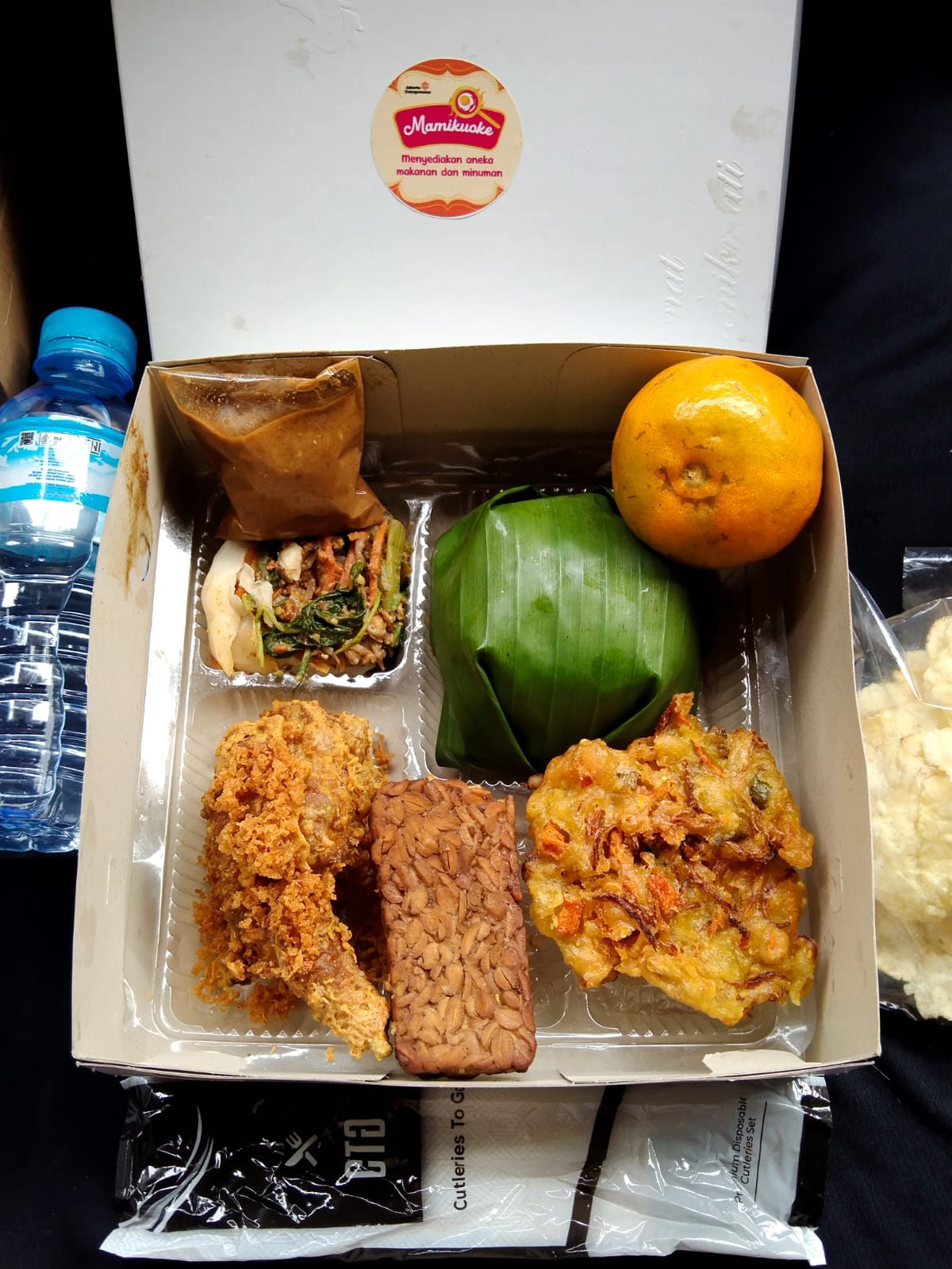 NASI BOX MAMIKUOKE