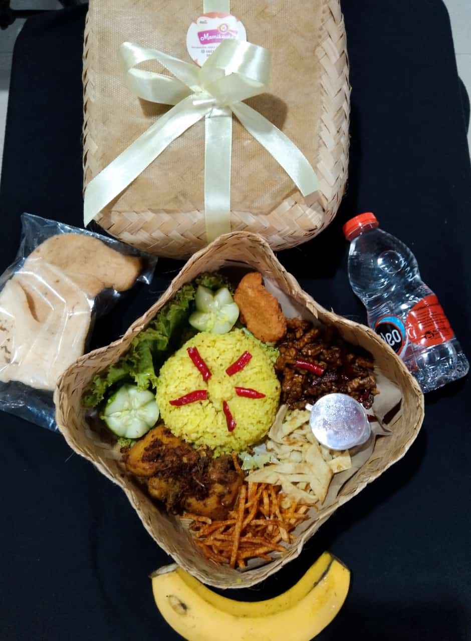 Nasi Box Kuning Mamikuoke