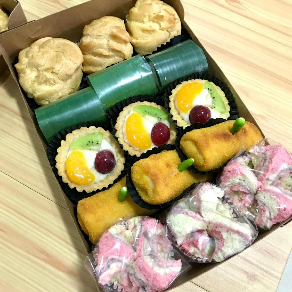 Kue Nampan (15pcs) Kamaliyyah Homemade1