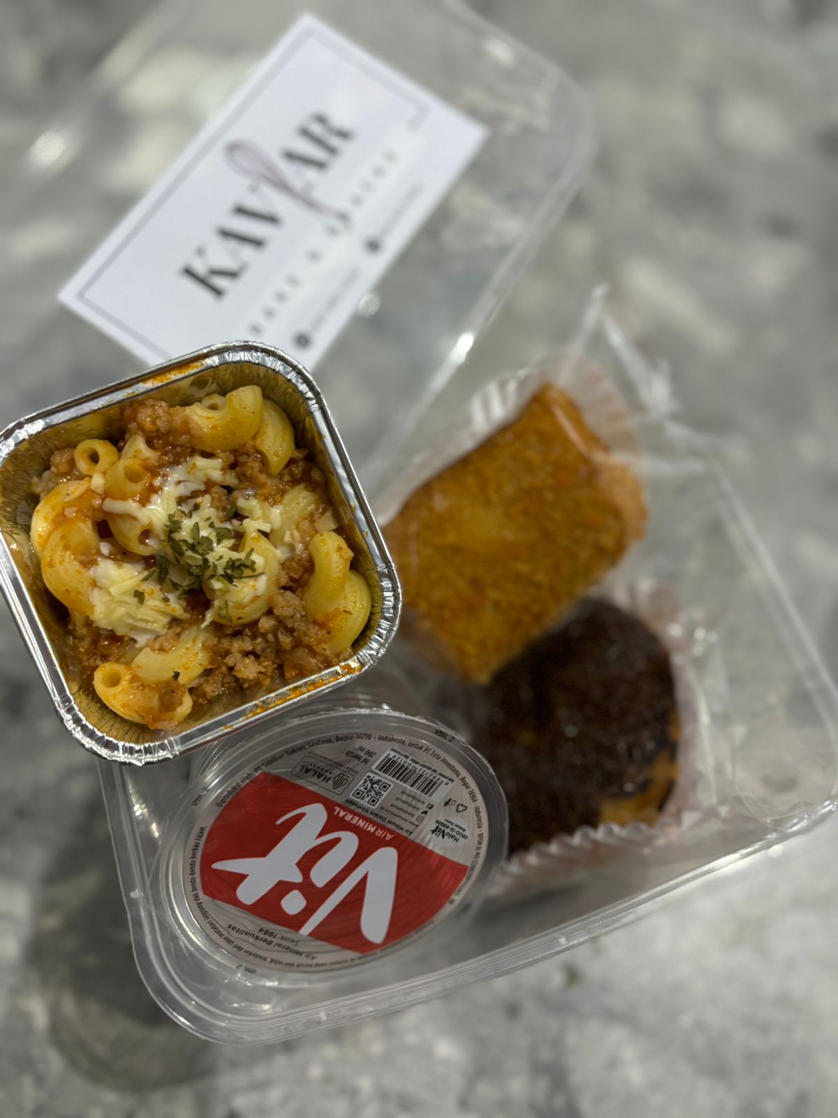 KAVIAR Bake &amp; Snacks