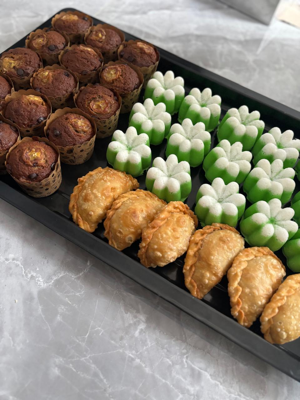 KAVIAR Bake &amp; Snacks