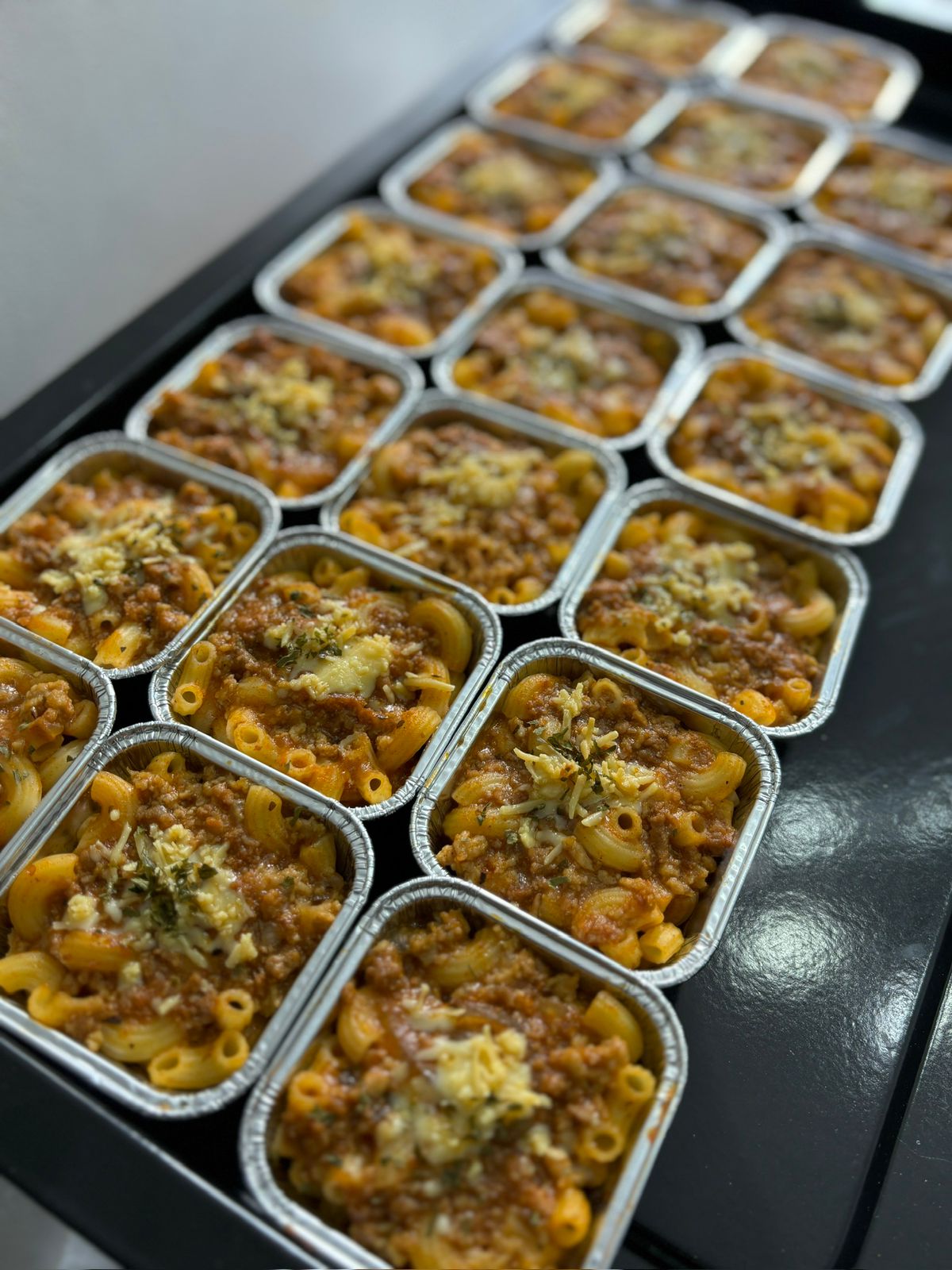 KAVIAR Bake &amp; Snacks