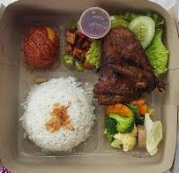 Paket B Nasi Box by Mamih