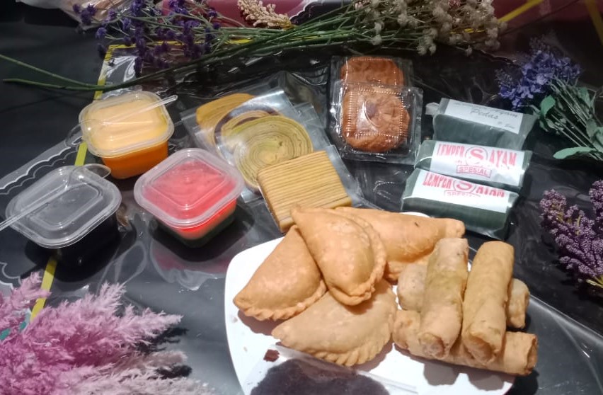 Snack Box Mama W&amp;T Foods Menu 3