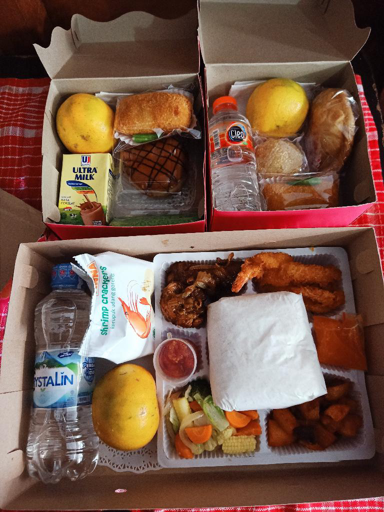 Nasi Box + Snack Box 1