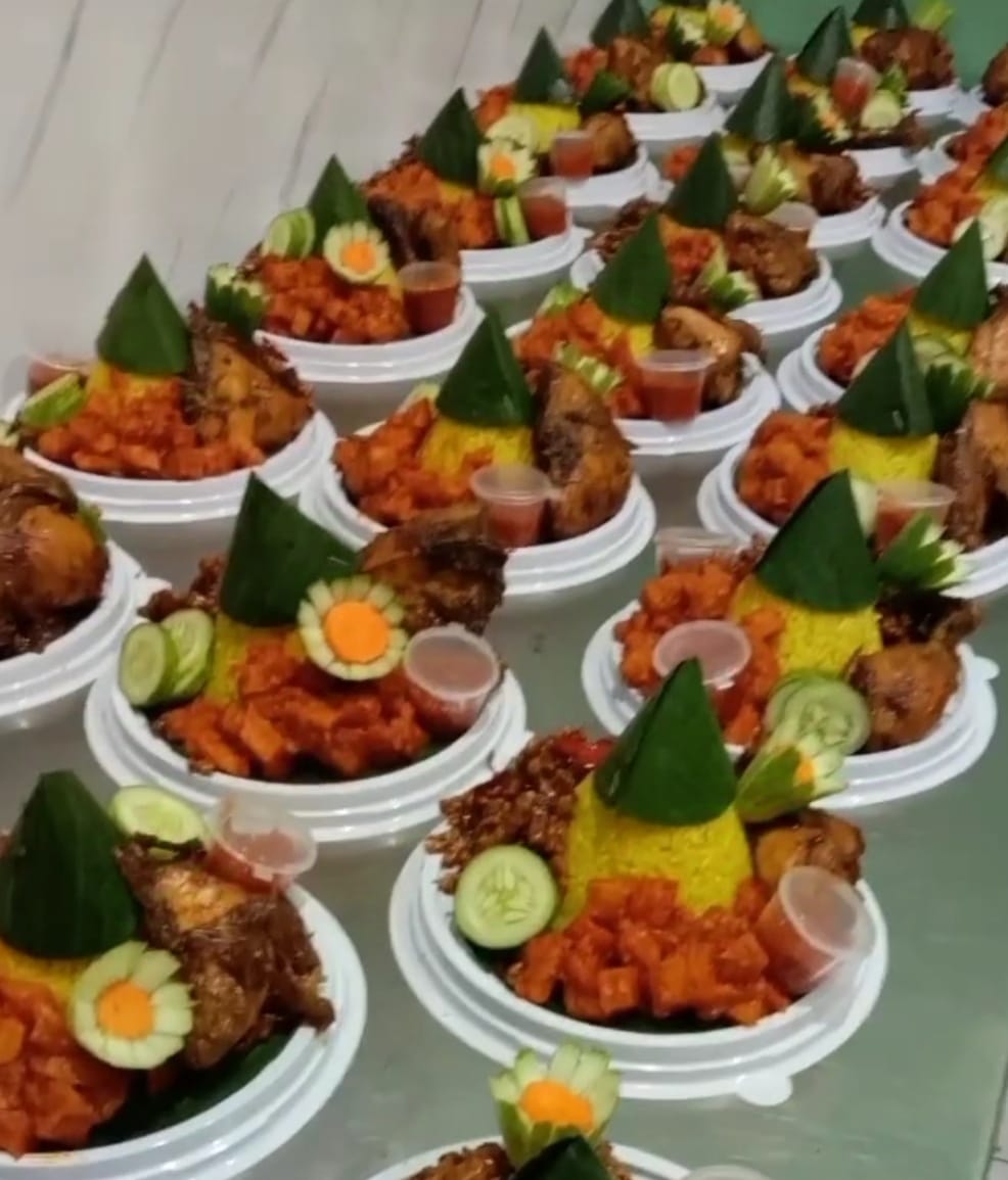 Tumpeng mini