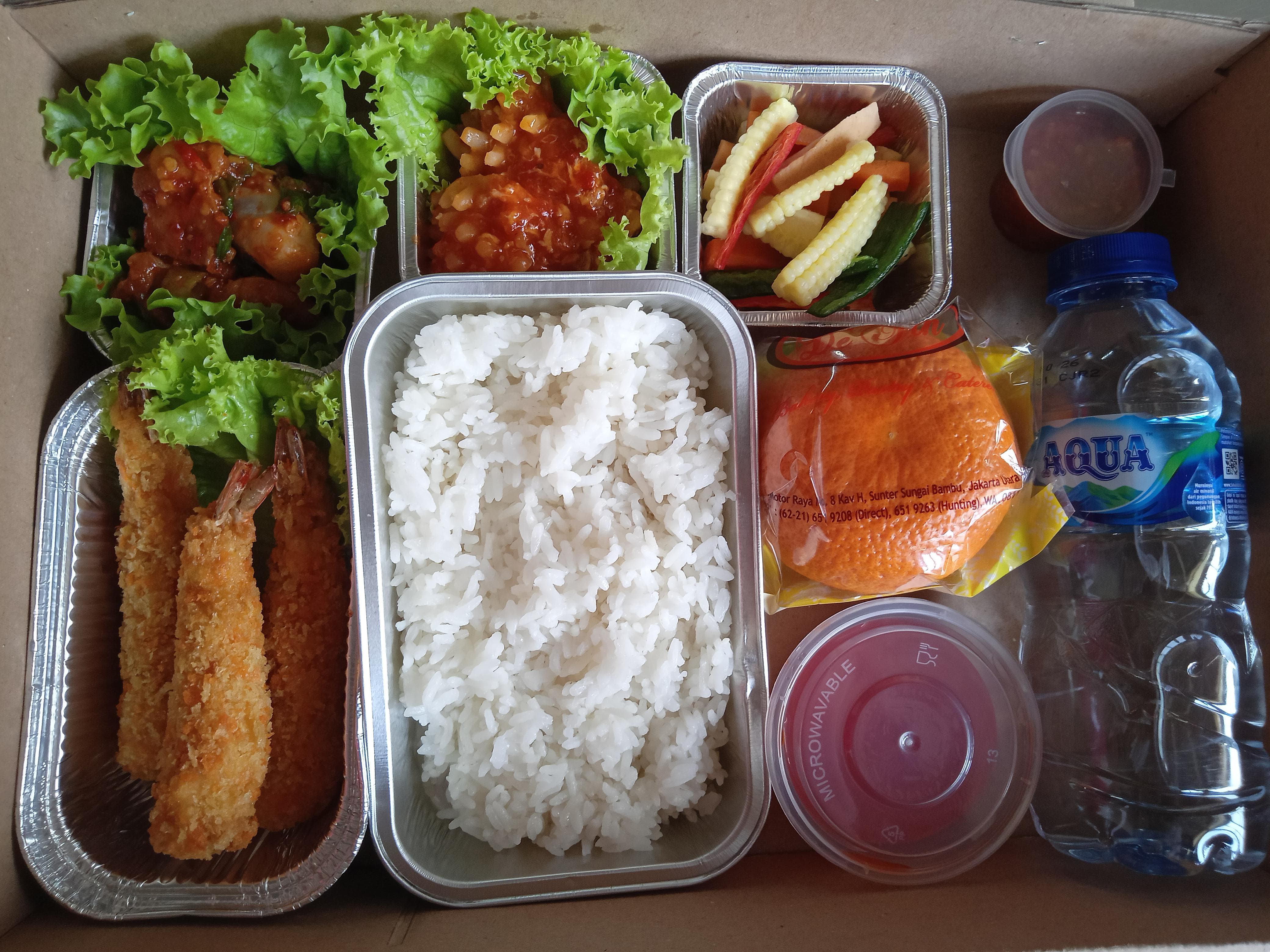 LUNCH VVIP