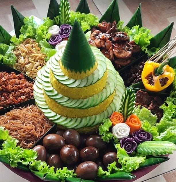 Nasi Tumpeng Kremezan