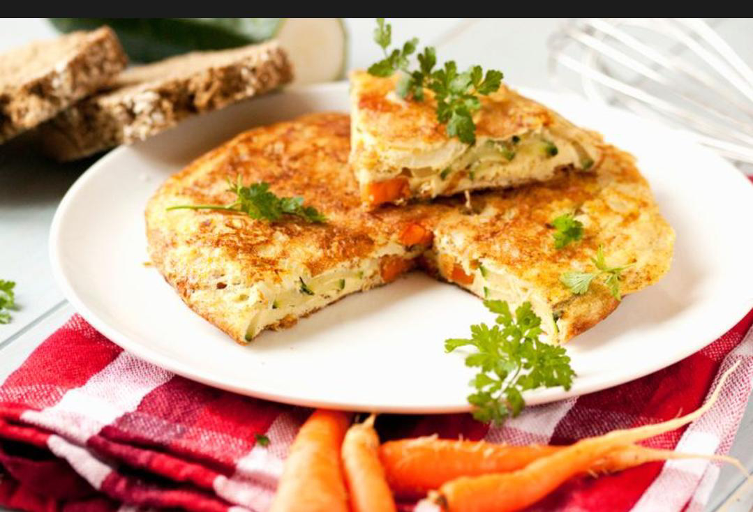 Pemberian Makanan Tambahan (PMT) Omlet Sayur dan Sate Telur Puyuh 
1