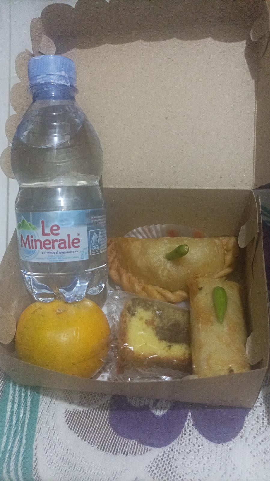 Paket Snack Box B