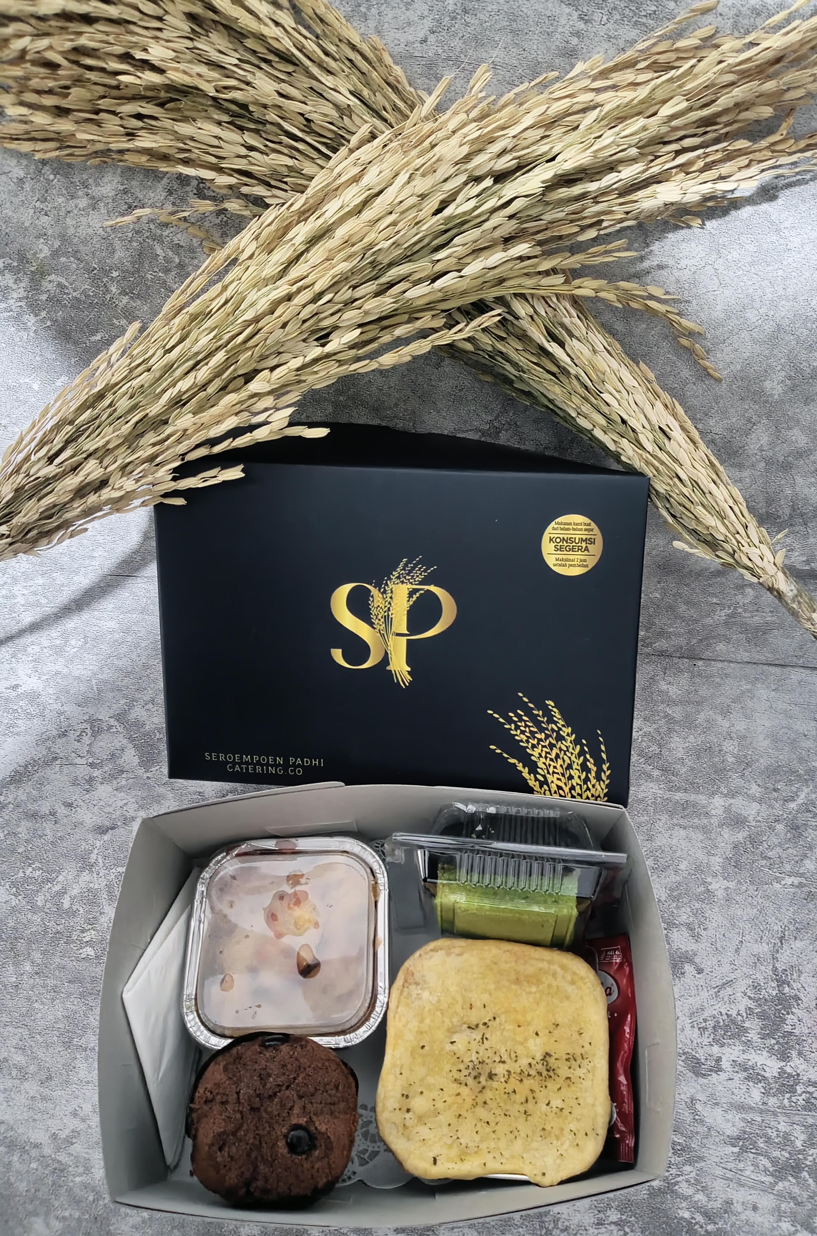 Snack Box Paket 4