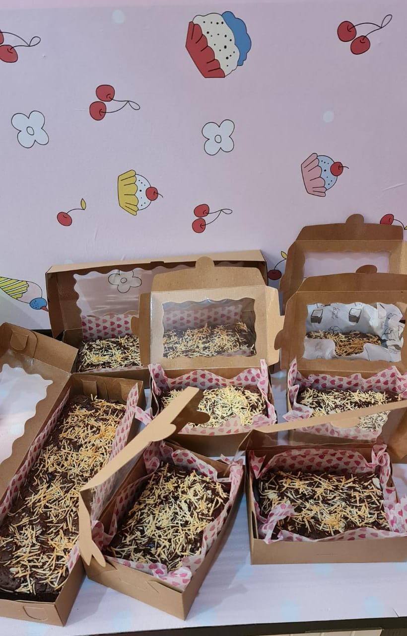 brownies toping stik keju