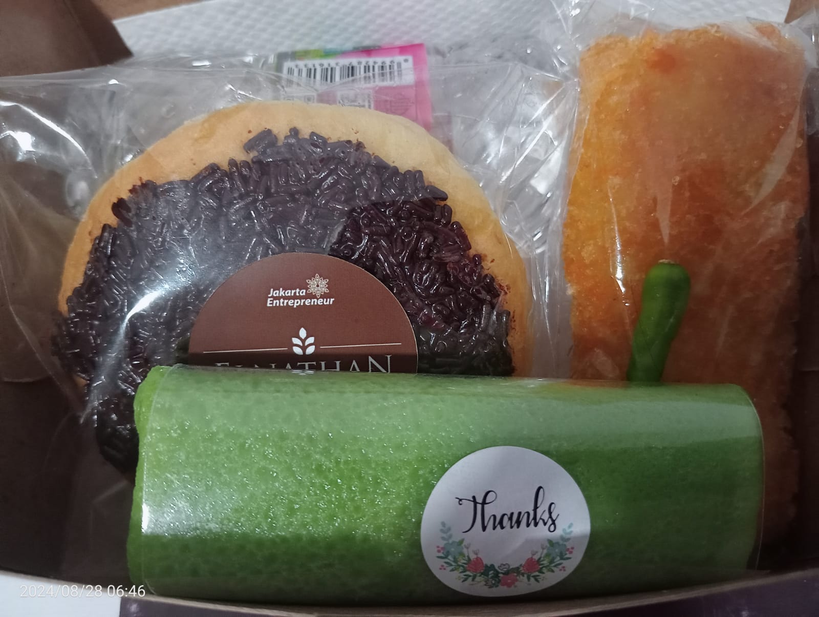 SnackBox Elnathan