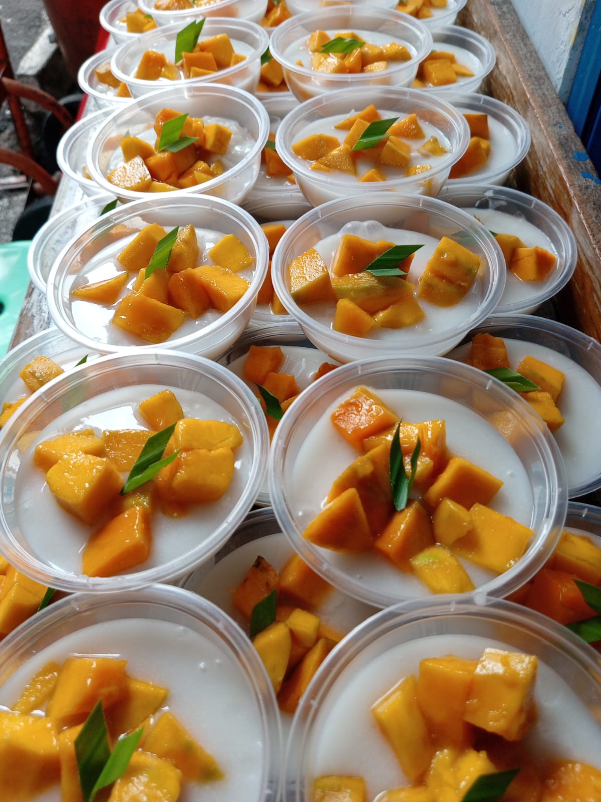 Manggo Sticky Rice