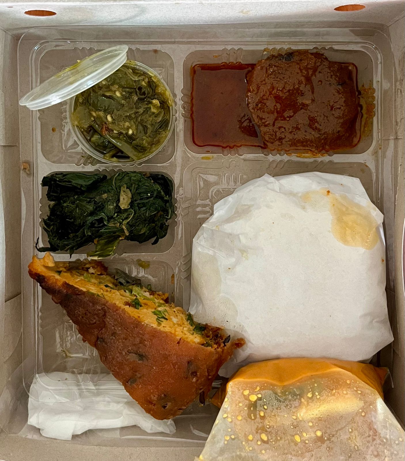 Nasi Padang dan Kopi