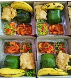 PAKET NASI BOX DAPURAZAM