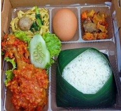 PAKET NASI BOX DAPURAZAM
