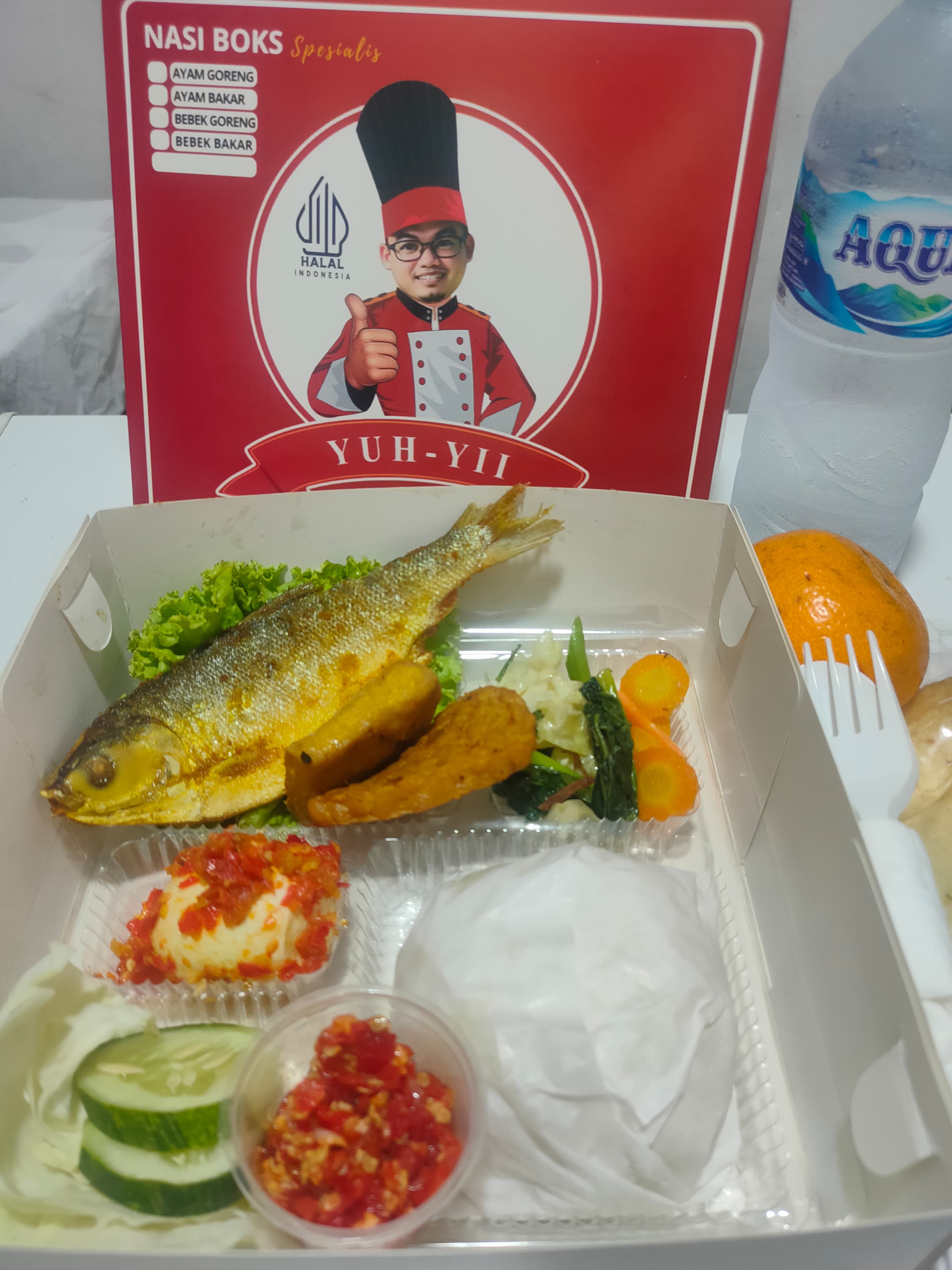 YuhYii Nasi Boks Bandeng Presto Goreng