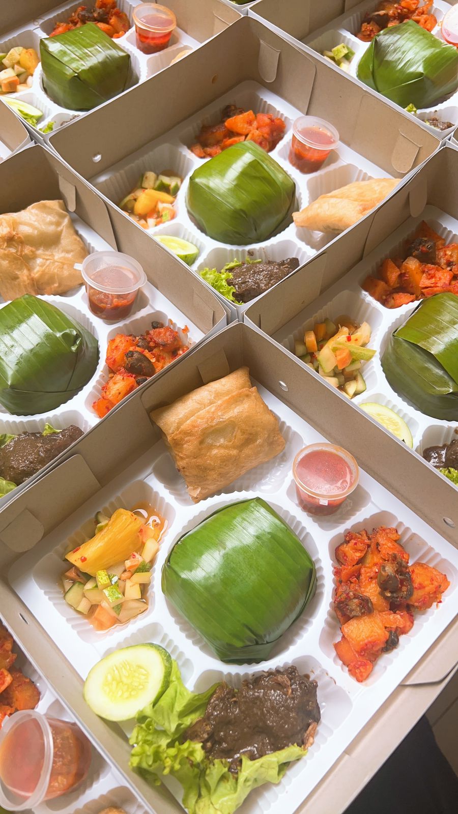 Nasi Box Kebuli Semur Daging