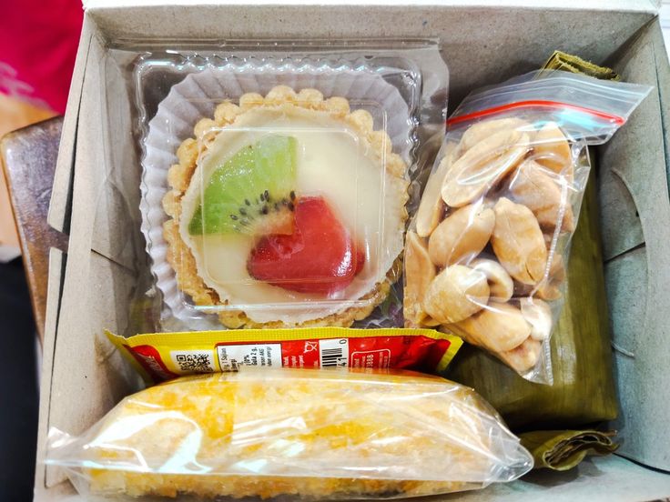 Paket Snack Box Dapoer Si Mbah