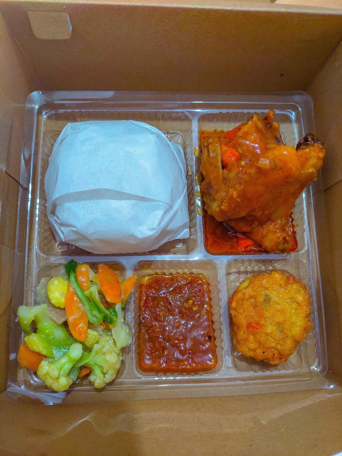 Nasi Box Dapoer Nazwa