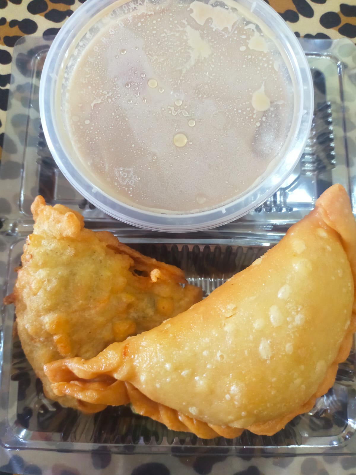 kolak pisang+kolang-kaling pastel  bakwan goreng