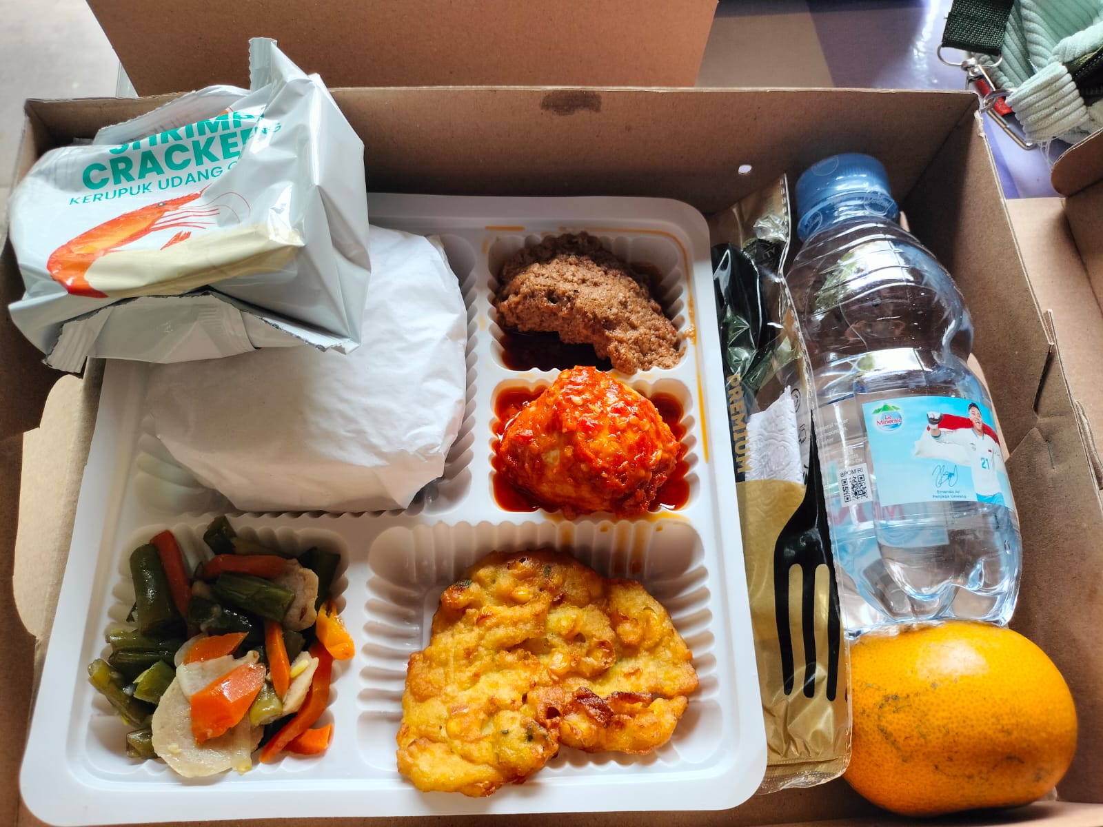 PAKET NASI RENDANG