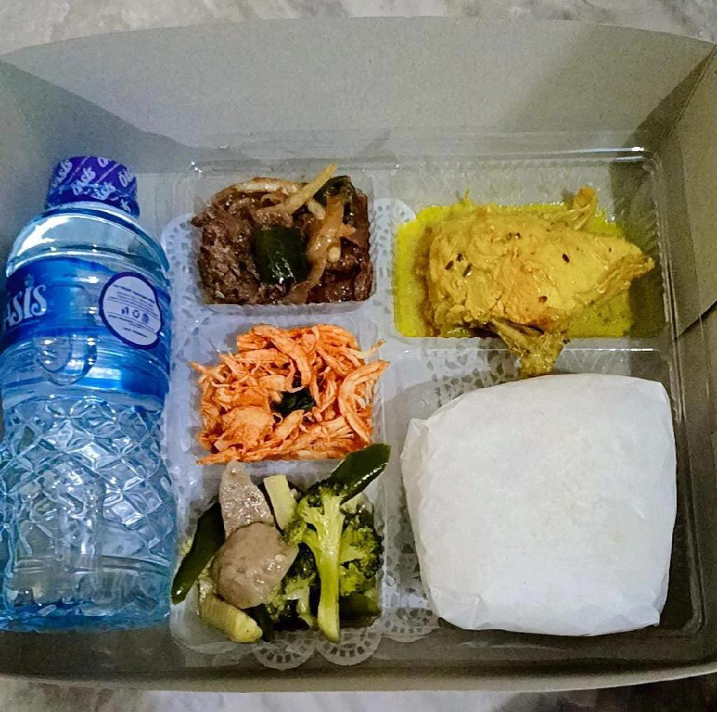 Paket Rapat Nasi Box &amp; Snack Kue3