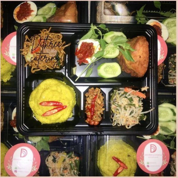Dithree - Nasi Kuning Bento