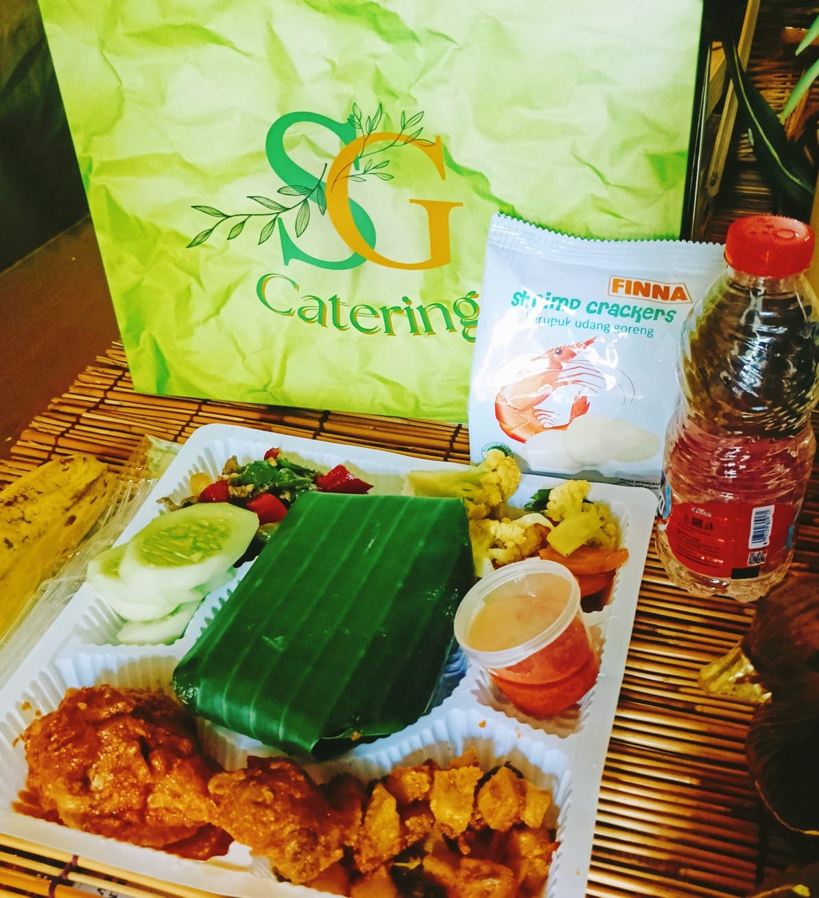 PAKET COMBO NASI BOX + SNACK BOX SATRIA GARDEN CATERING