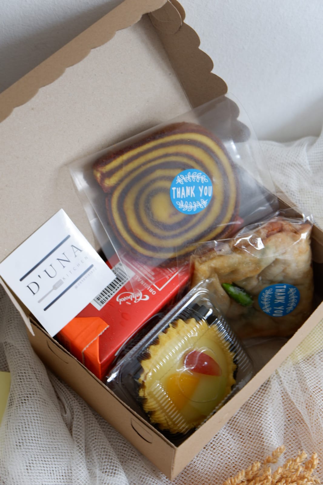 D'UNA KITCHEN SNACK BOX