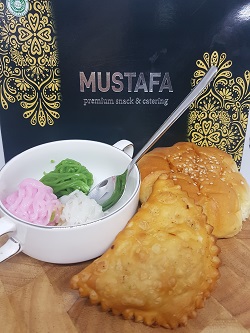 Snack Roti +Pastel +Putu Mayan