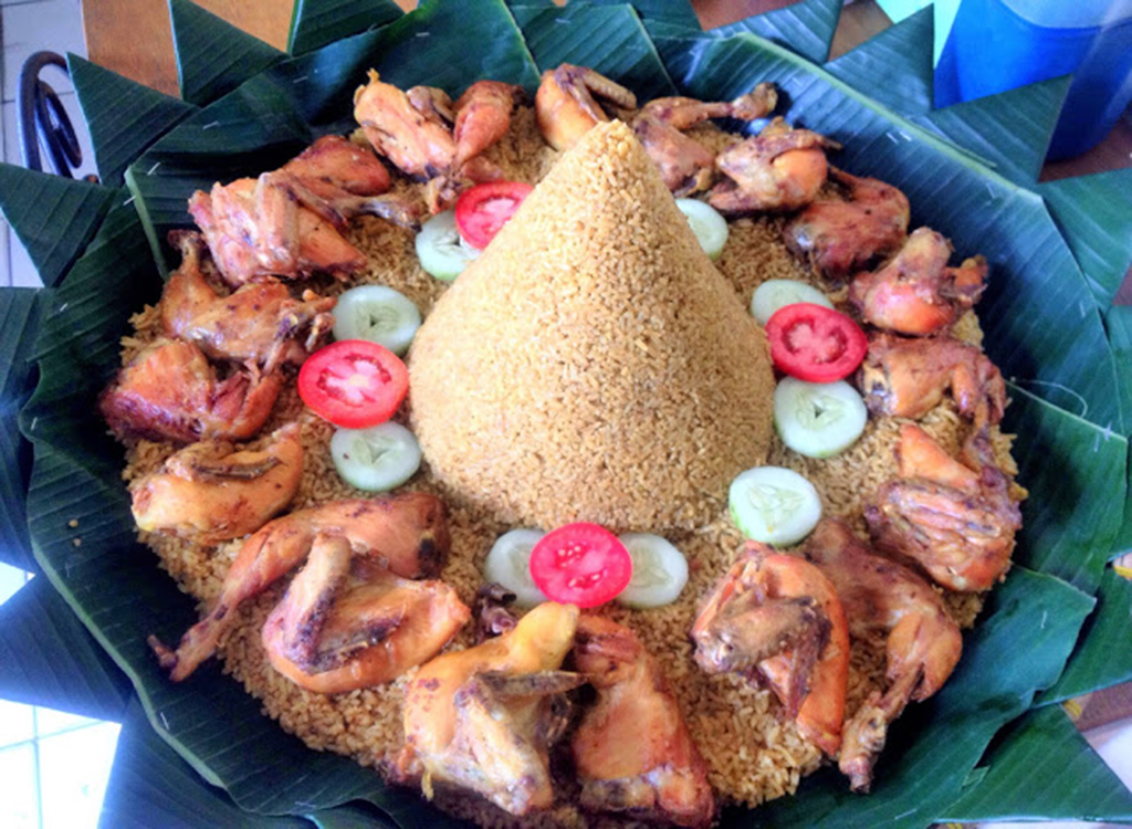 Tumpeng Kebuli  Ayam Bang Arshad