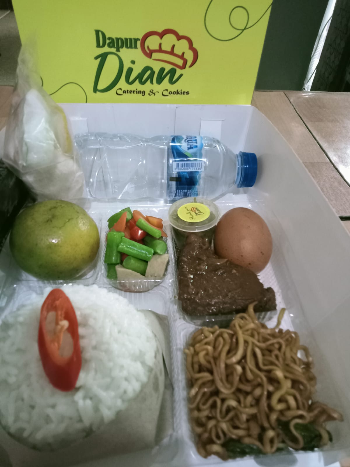 Paket Nasi Box Semur Daging