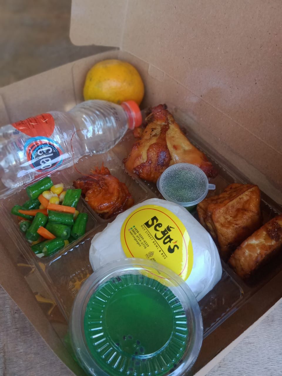 Paket Snack dan Nasi Box Sego's