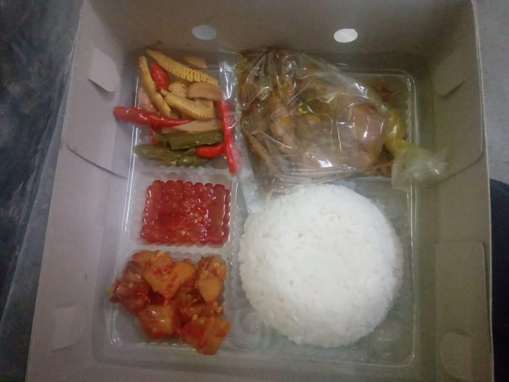 Paket Nasi Rendang CR Food1