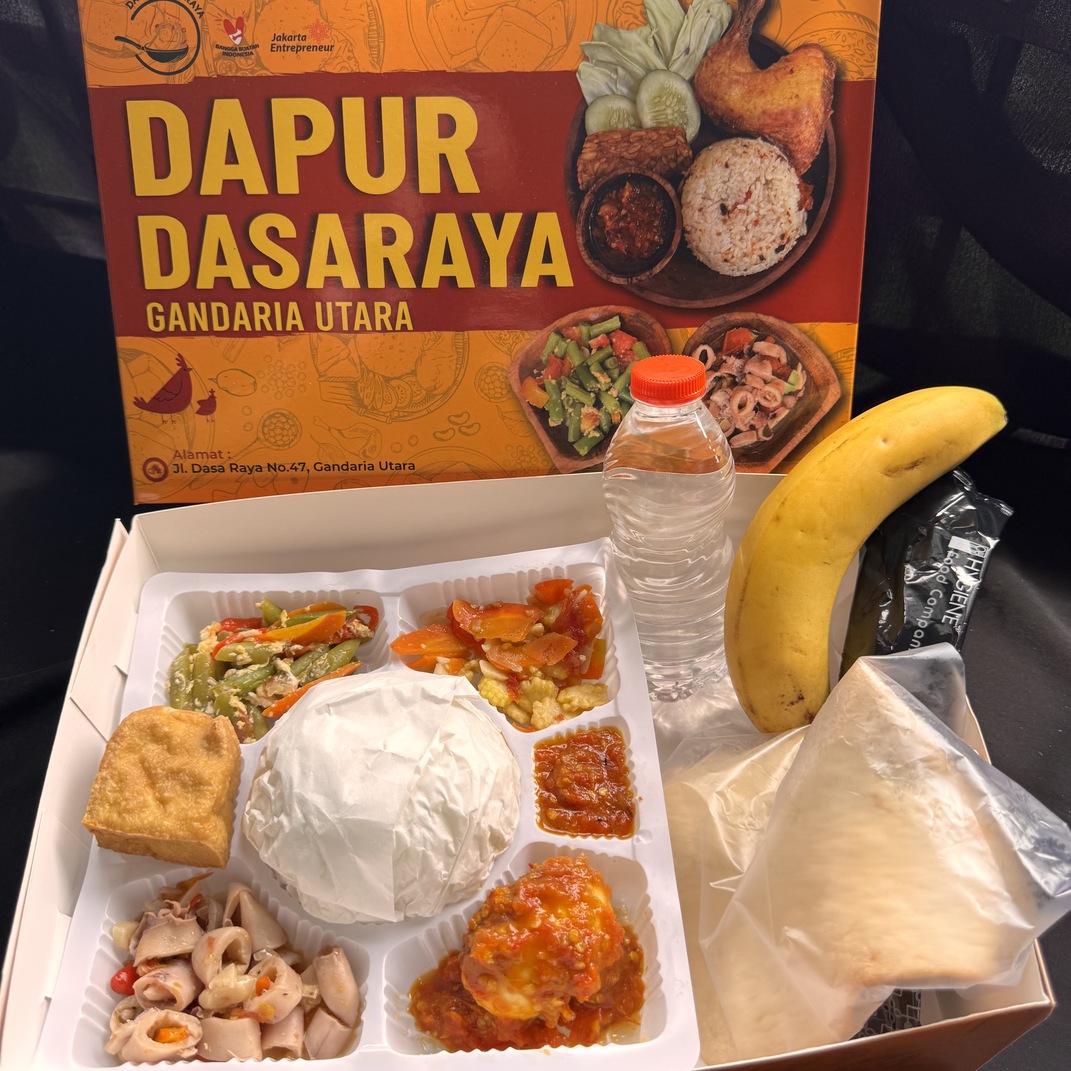 Paket Nasi Komplit – Cumi &amp; Telur Balado