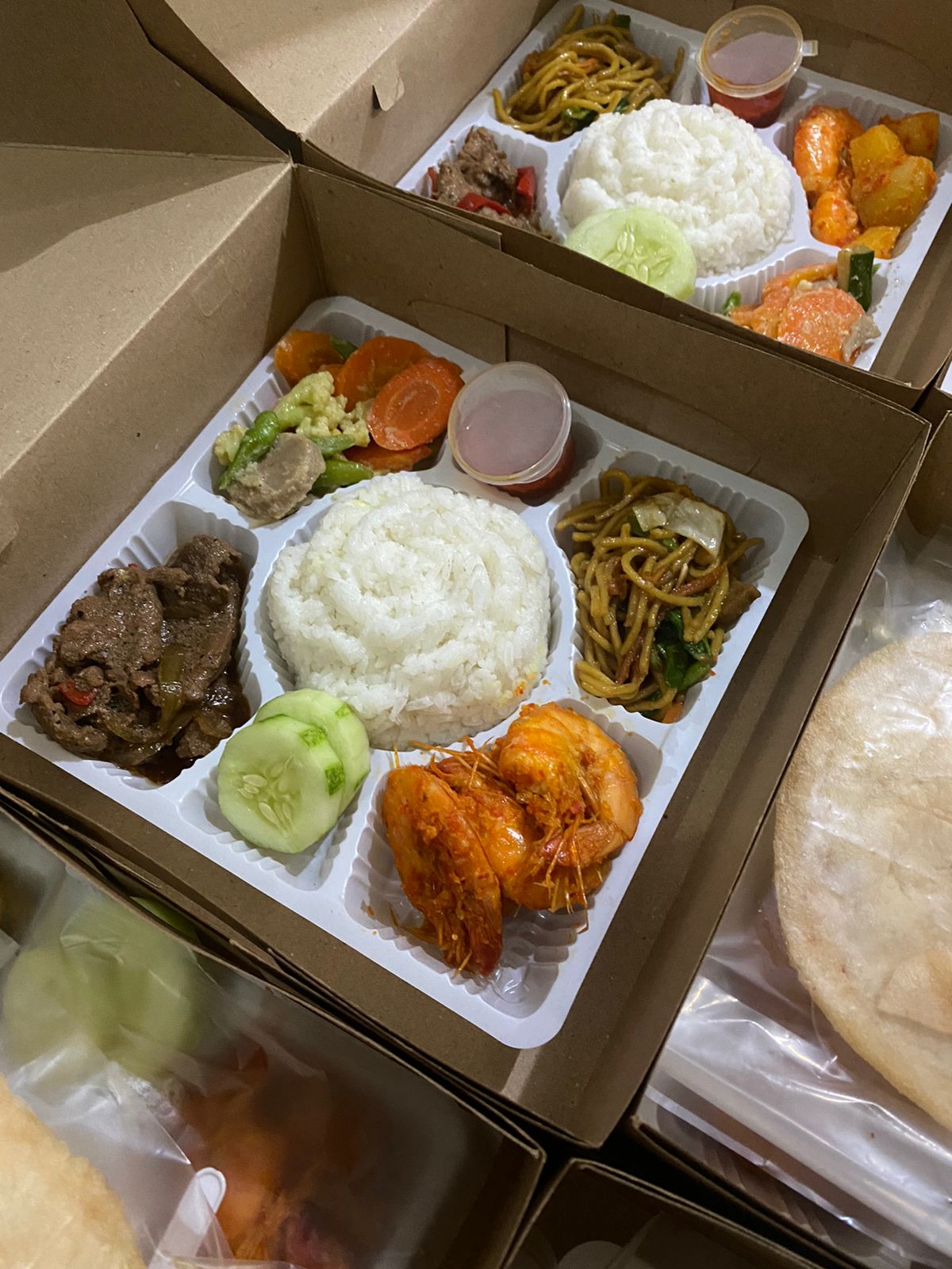 Nasi Box Peket B