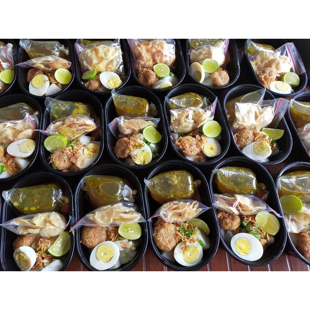 Soto Daging Lontong By Dapur Indira