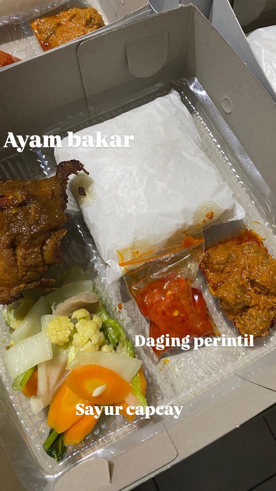 Lunch box 2 lauk 1 sayur &amp; buah