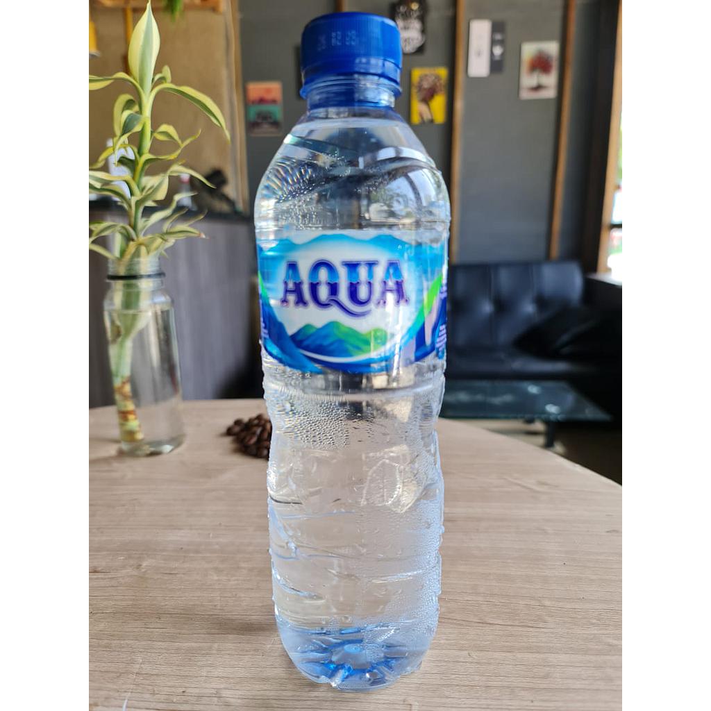 Air mineral Aqua 600 ml