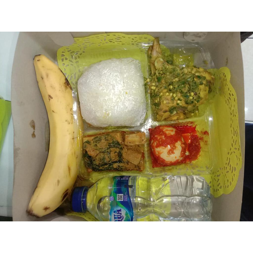 Paket Nasi Box Meriah by Bunda Cake Bacang