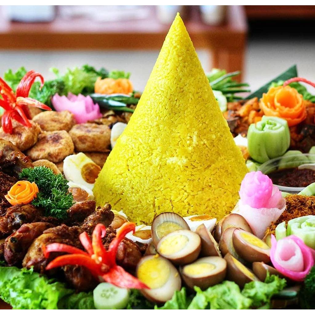 Nasi Tumpeng