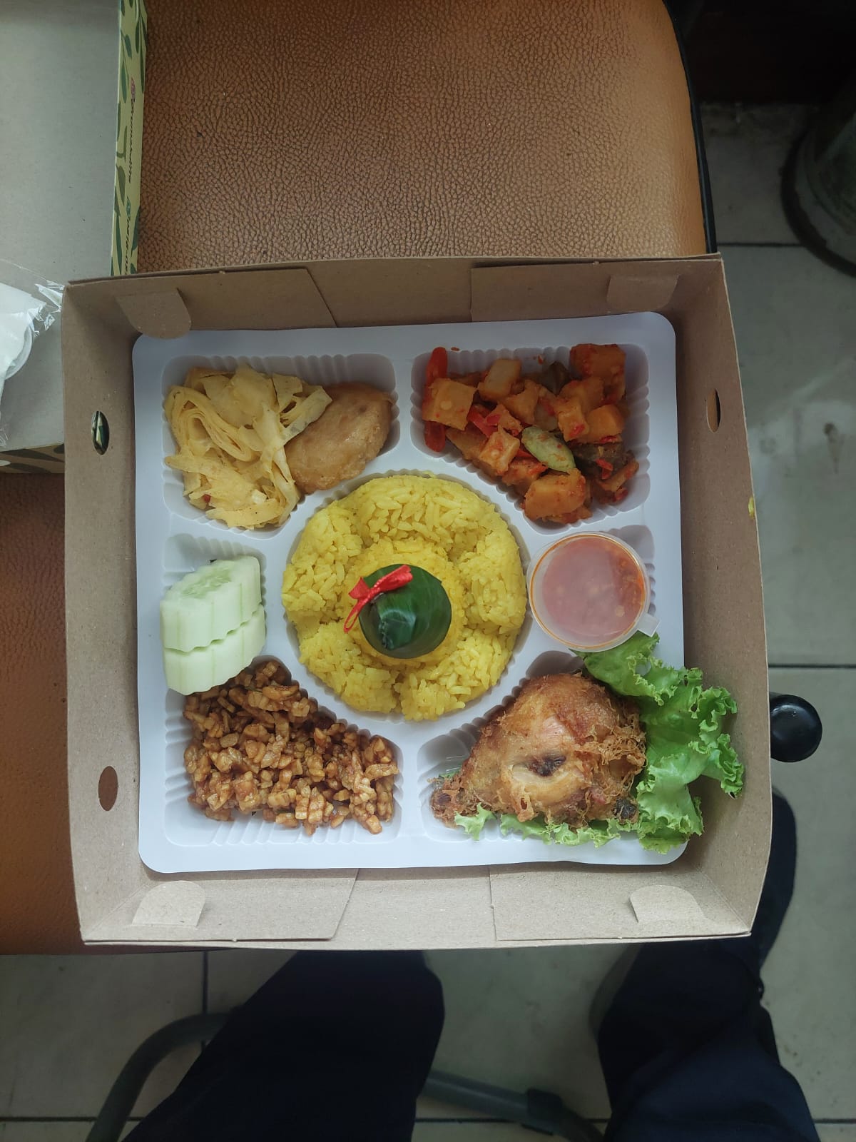 NASI BOX NTUNG KITCHENS
