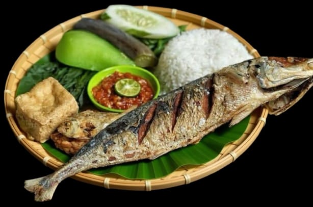 TM ikan salem goreng